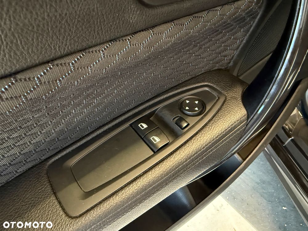 BMW Seria 1 116d DPF Edition Sport - 17