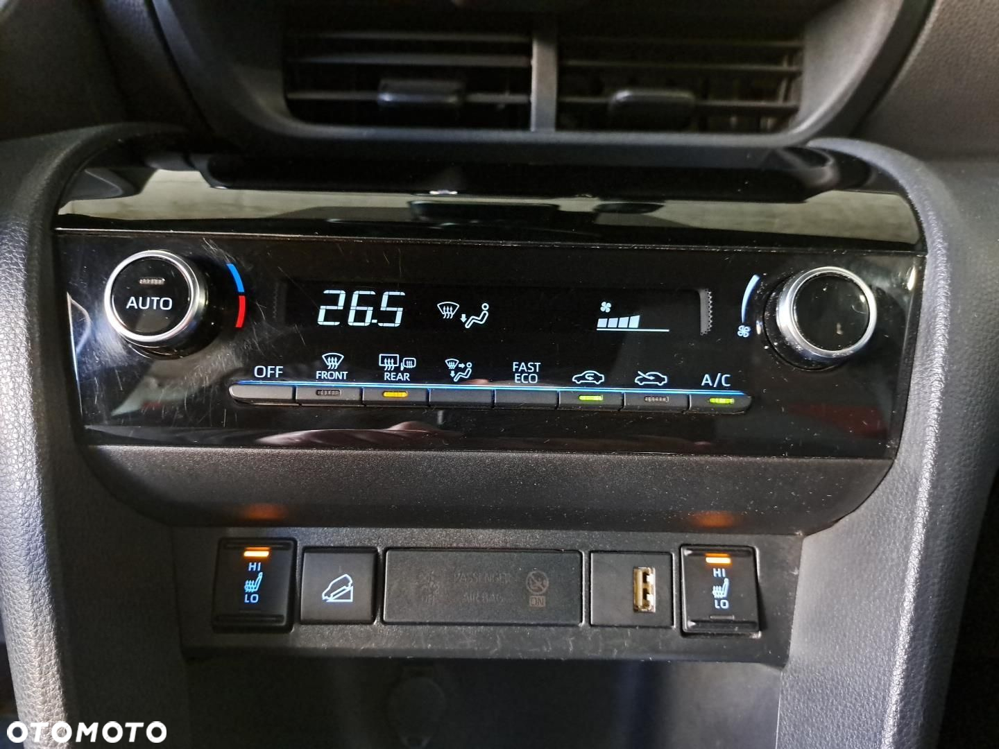 Toyota Yaris Cross - 16