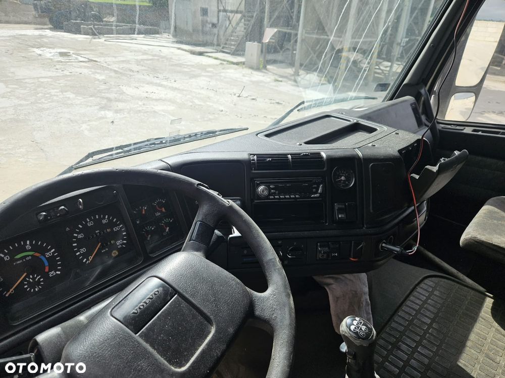 Volvo FH12 - 4