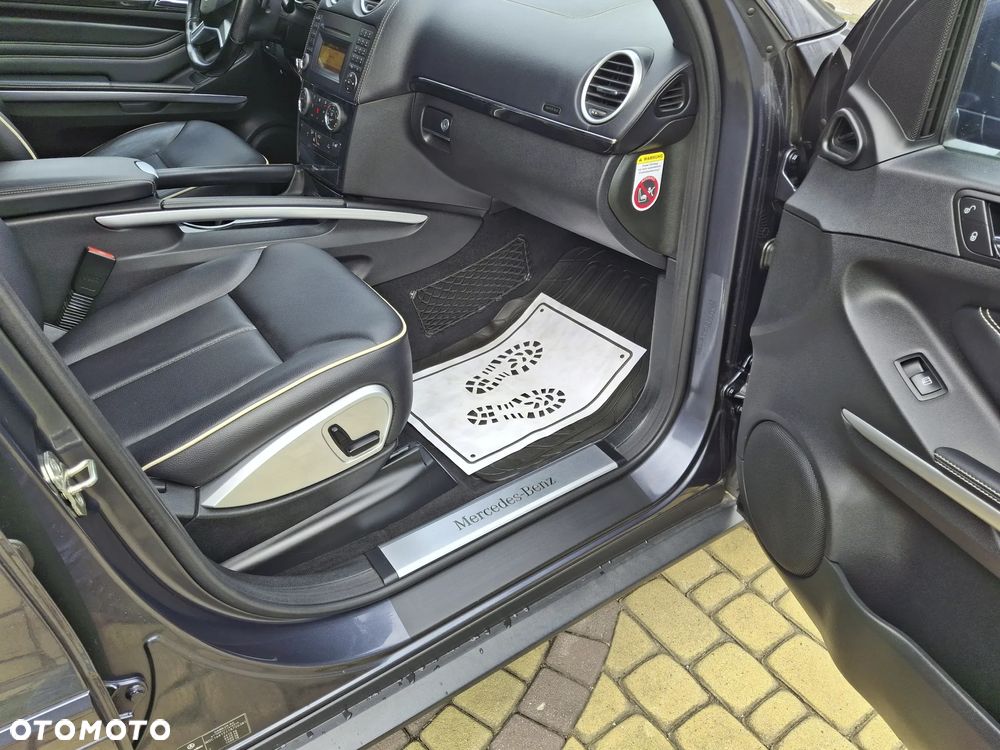 Mercedes-Benz ML - 14