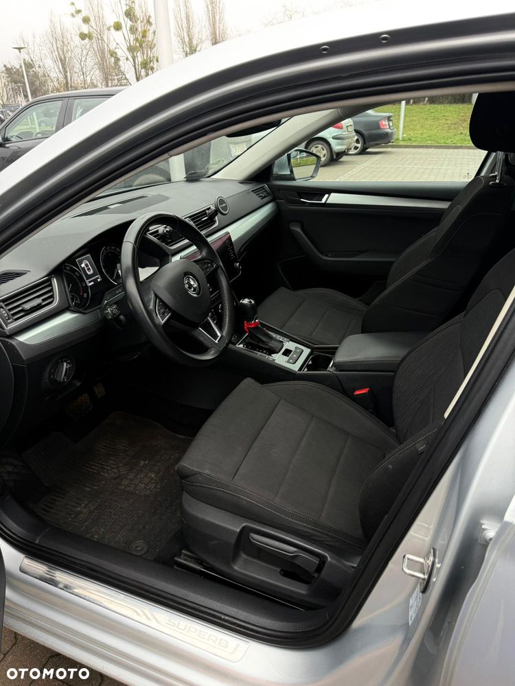 Skoda Superb 1.8 TSI Ambition DSG - 8