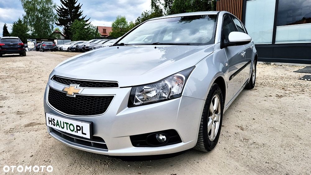 Chevrolet Cruze 1.6 - 26