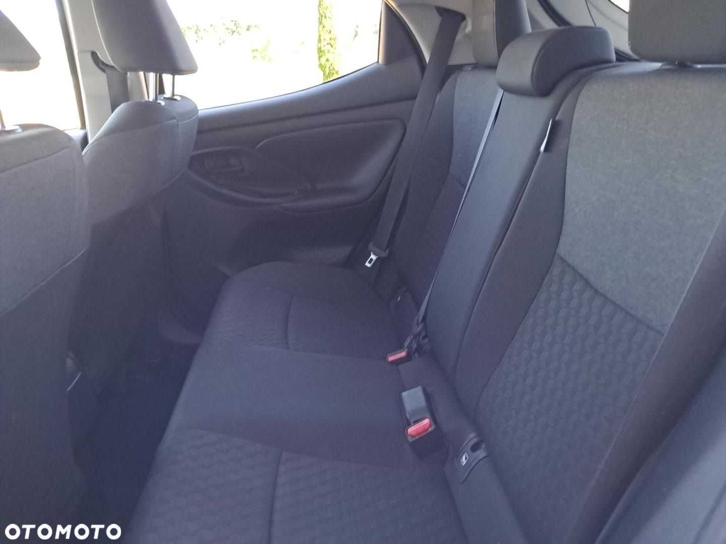 Toyota Yaris - 11