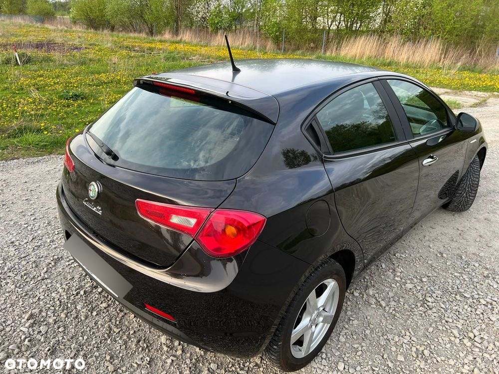 Alfa Romeo Giulietta 1.6 JTDM Veloce - 8