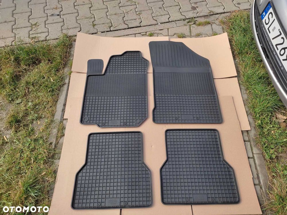 NOWE Dywaniki gumowe KIA SOUL 2009r-2013r dopasowane korytka korytko - 1