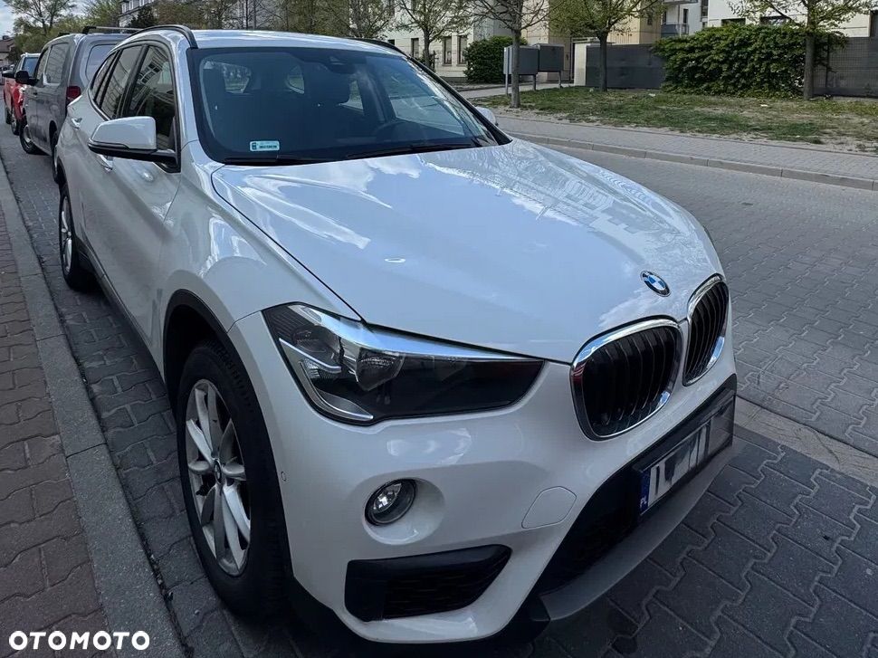 BMW X1 sDrive18i - 1