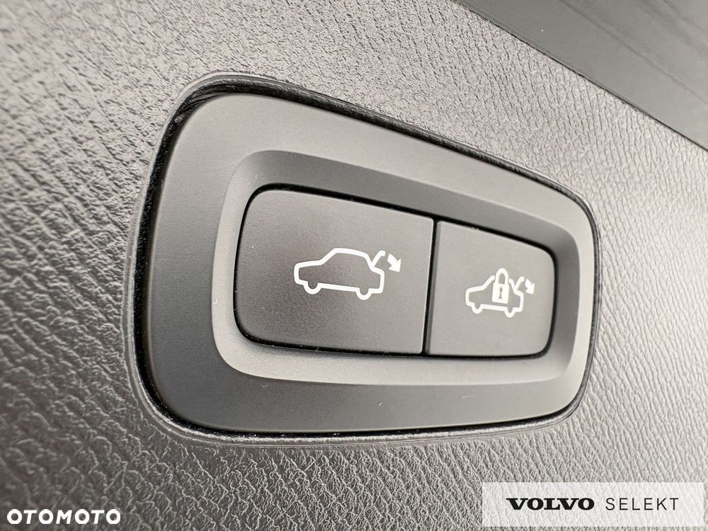 Volvo XC 90 - 26