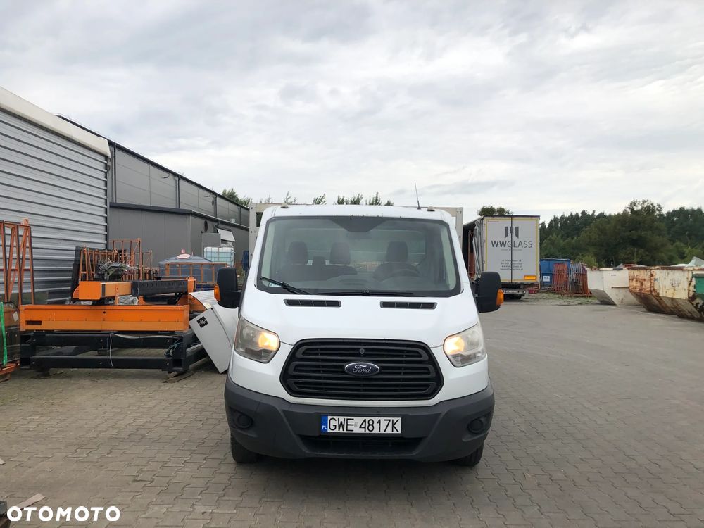 Ford Transit - 1