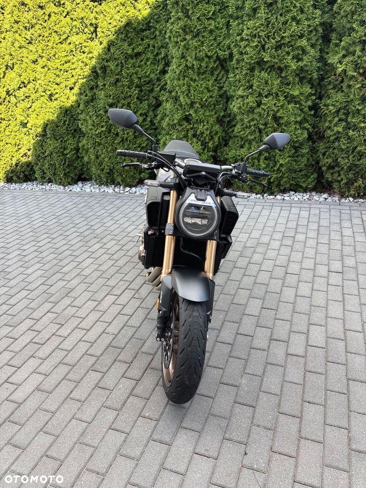 Honda CB - 11