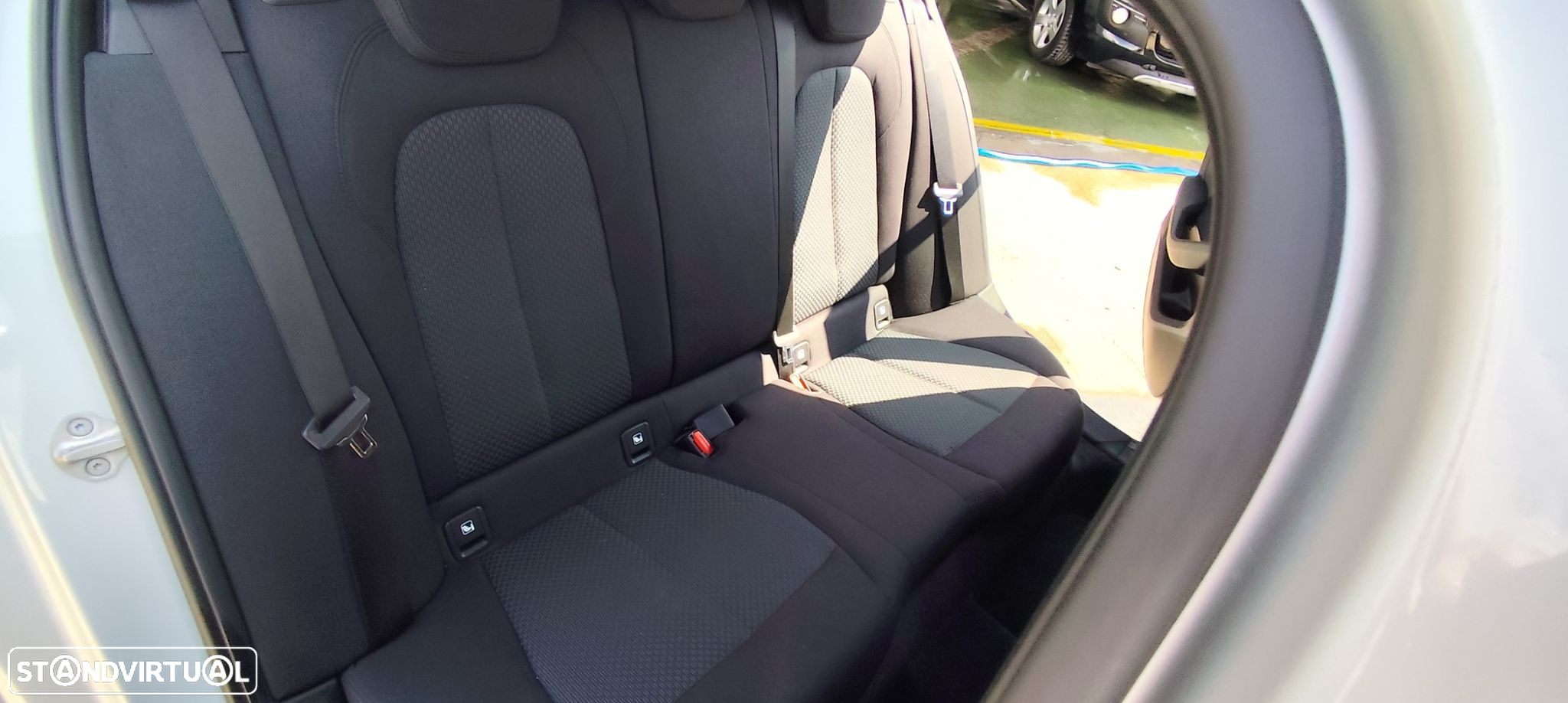 BMW 116 d Auto - 22