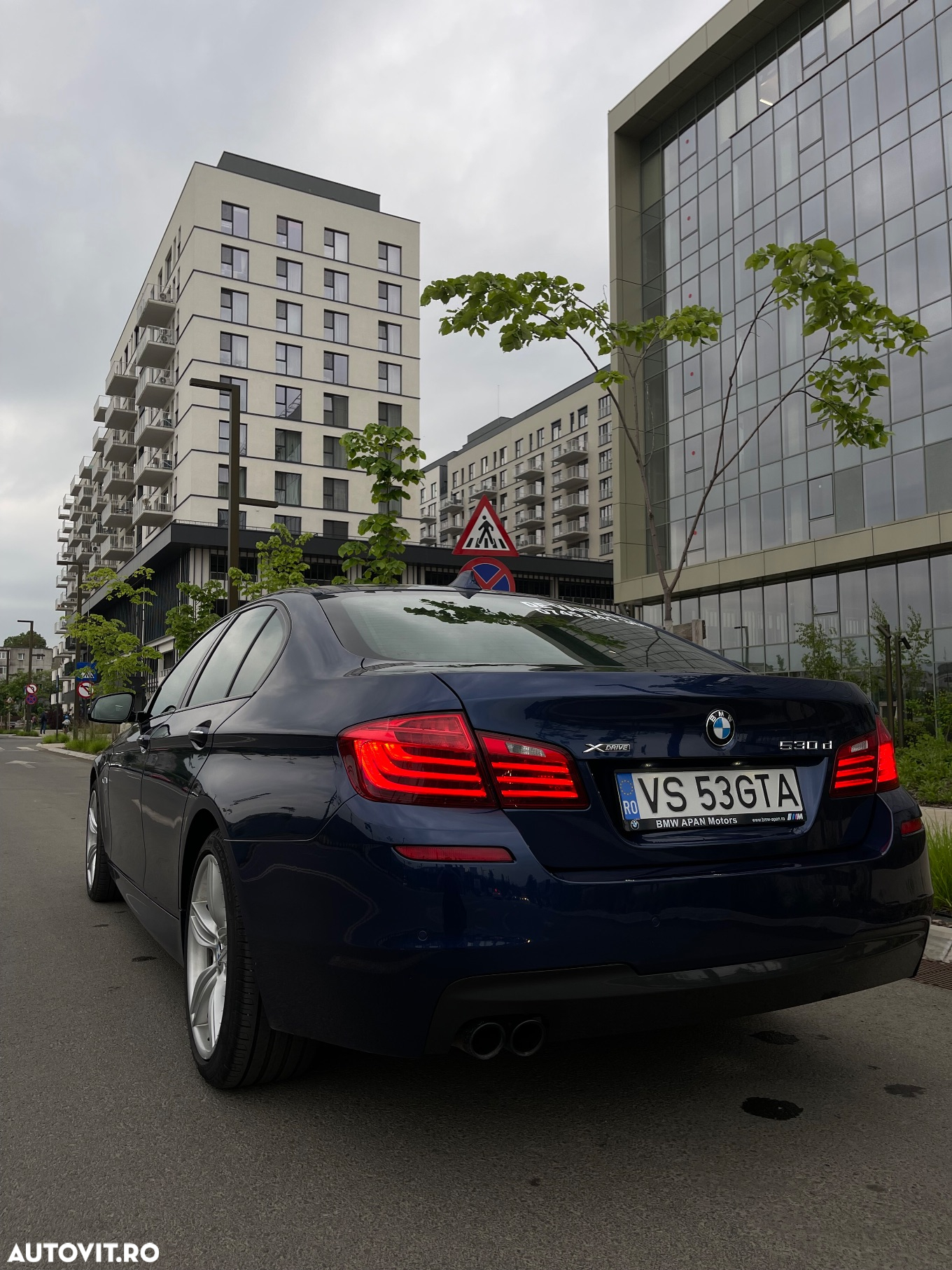 BMW Seria 5 530d xDrive AT - 16