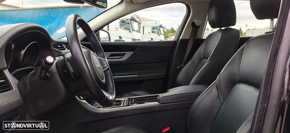 Jaguar XF Sportbrake E-Performance Aut. Prestige - 16