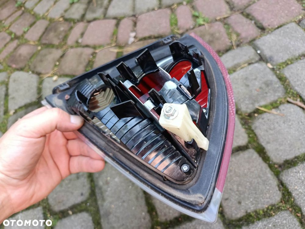 Lampa tył tylna lewa w klapę BMW E91 black Line Oryginał 0411419 - 3