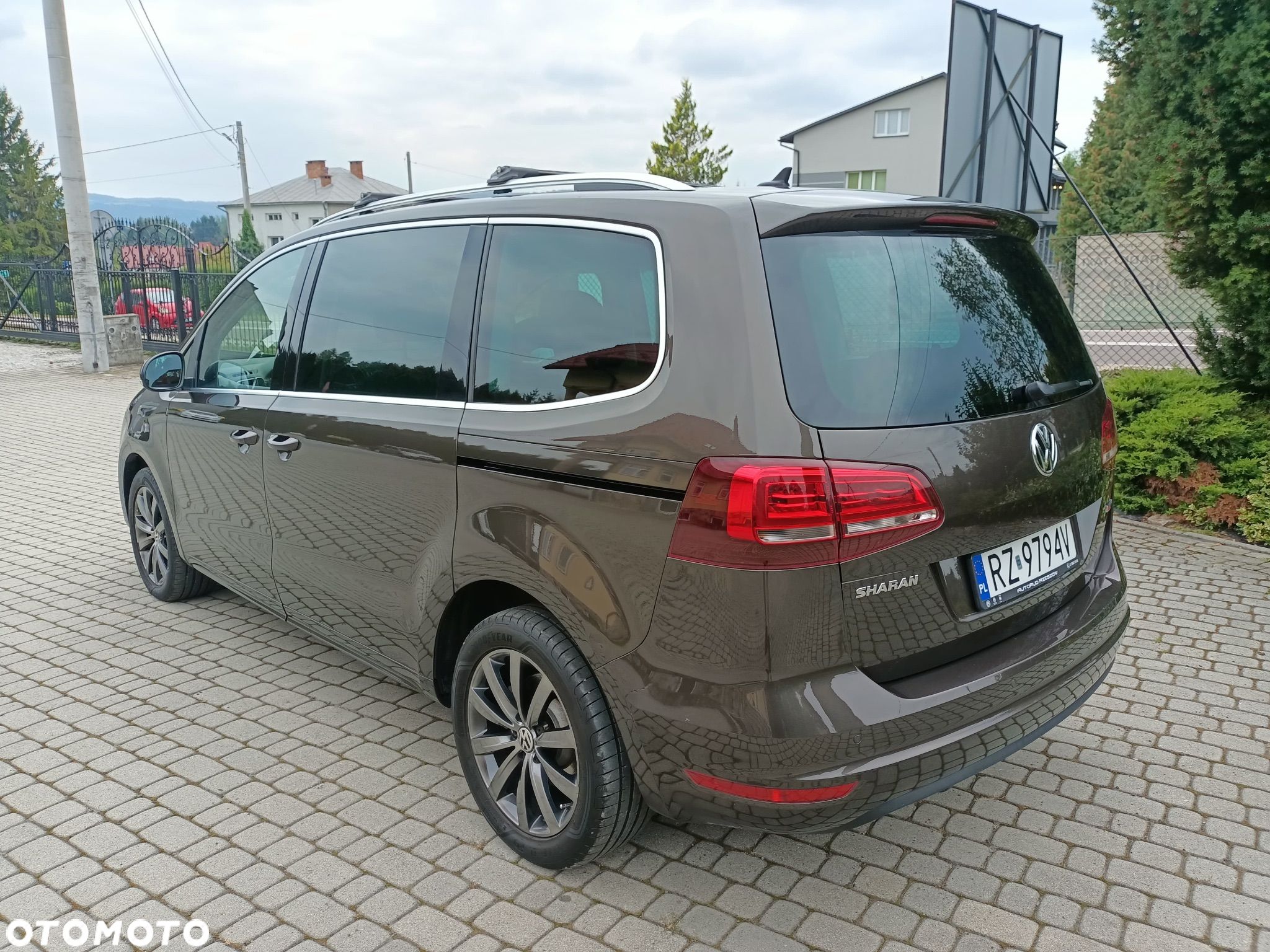 Volkswagen Sharan 2.0 TDI 4Mot Highline DSG - 1
