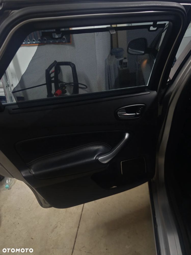 Ford Mondeo - 28