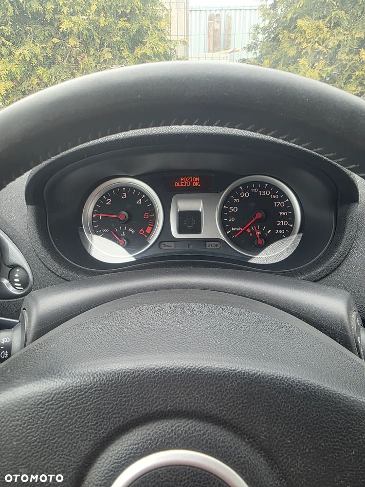 Renault Clio - 7