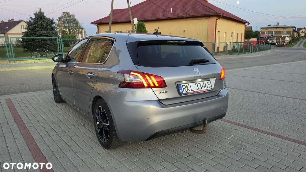 Peugeot 308 ver-1-6-e--hdi-allure-s-s - 3