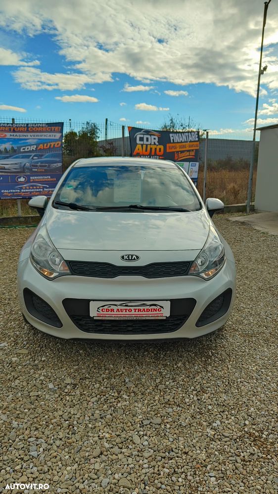 Kia Rio 2013 photo 5