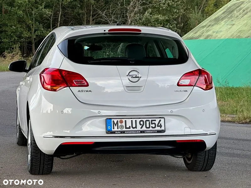 Opel Astra - 4