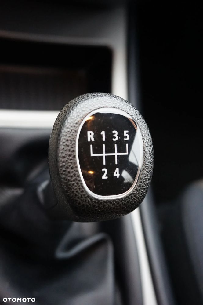 BMW Seria 1 116i - 31