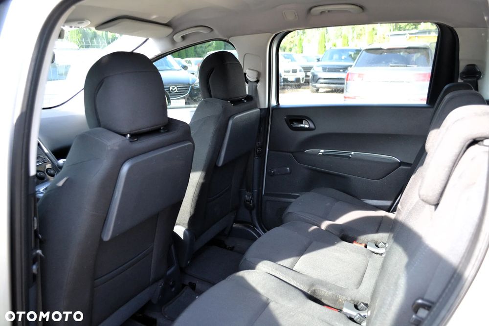 Peugeot 5008 HDI FAP 110 Active - 11