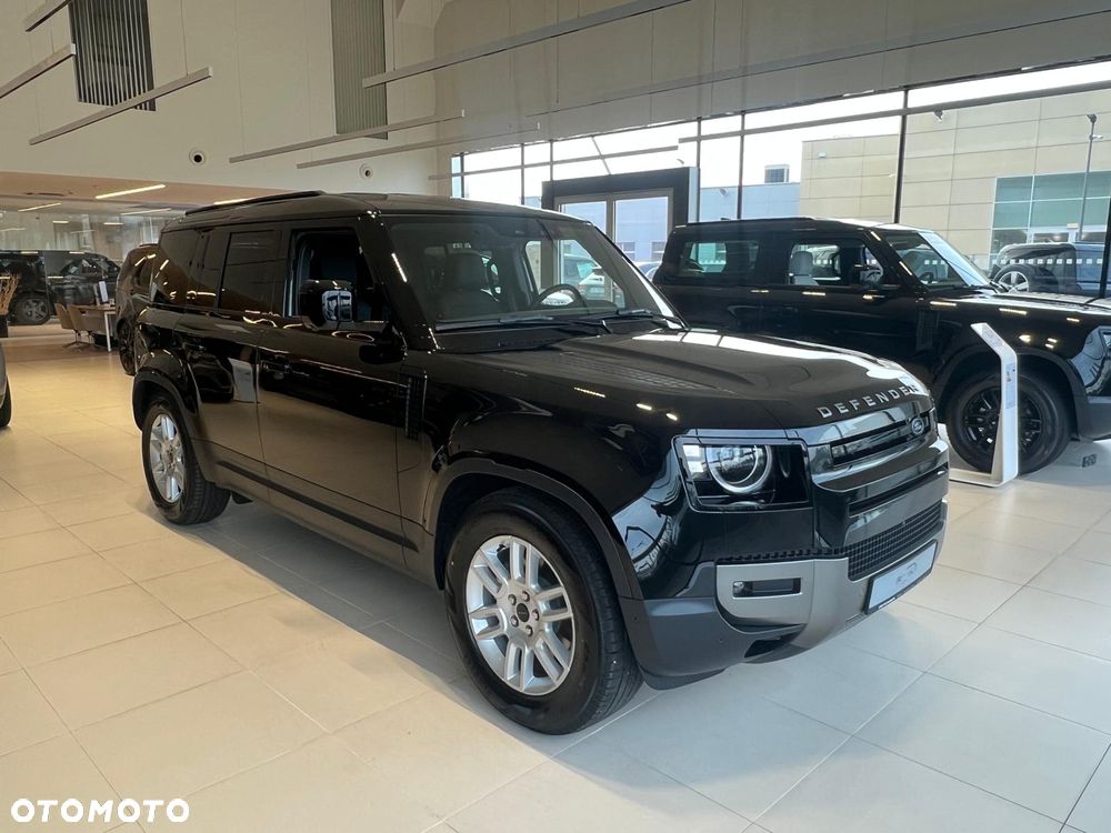 Land Rover Defender - 1