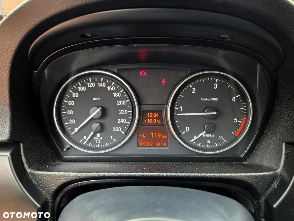 BMW Seria 3 318d - 21
