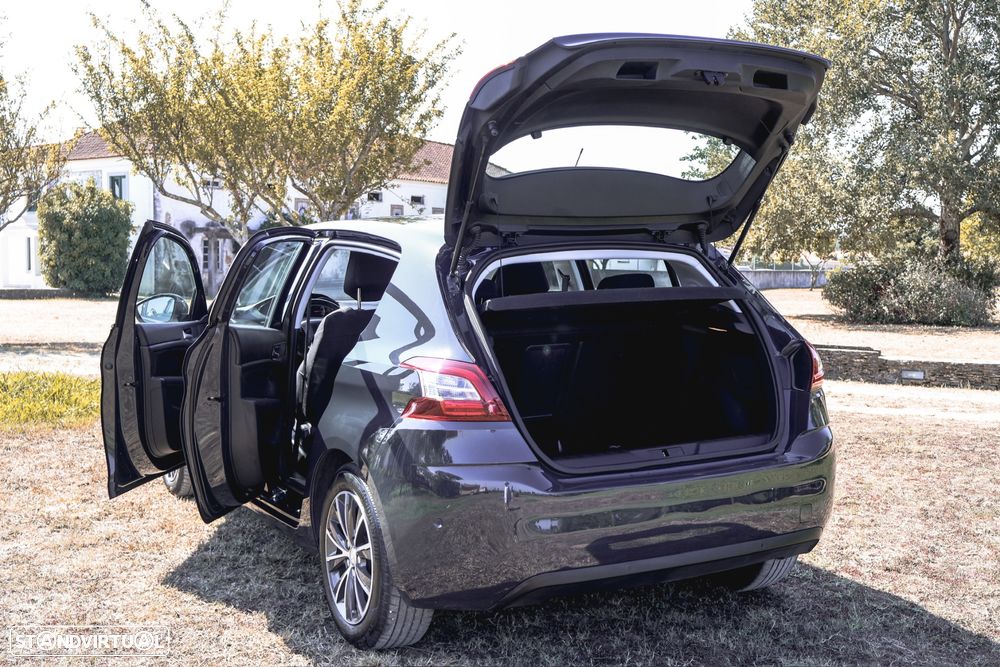 Peugeot 308 1.2 PureTech Allure - 8