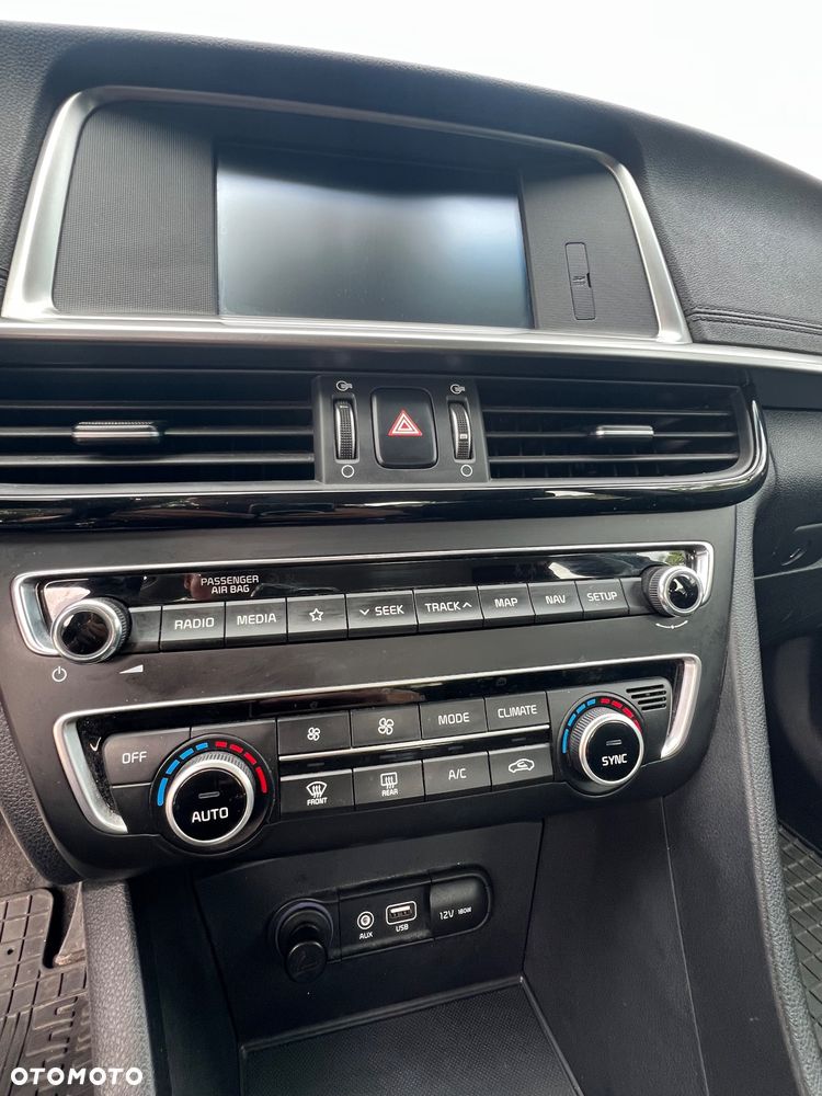 Kia Optima - 15