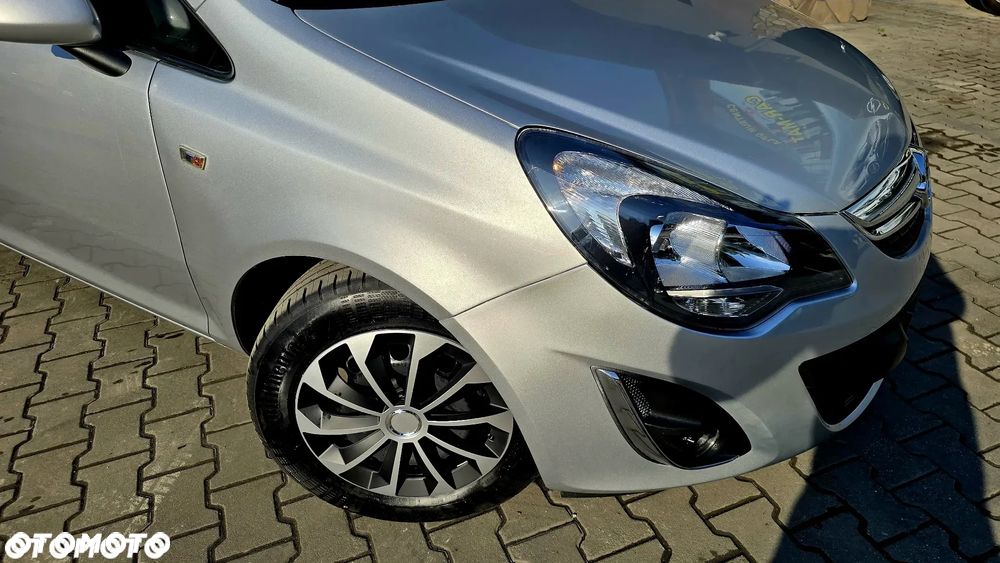 Opel Corsa 1.4 16V Innovation - 2