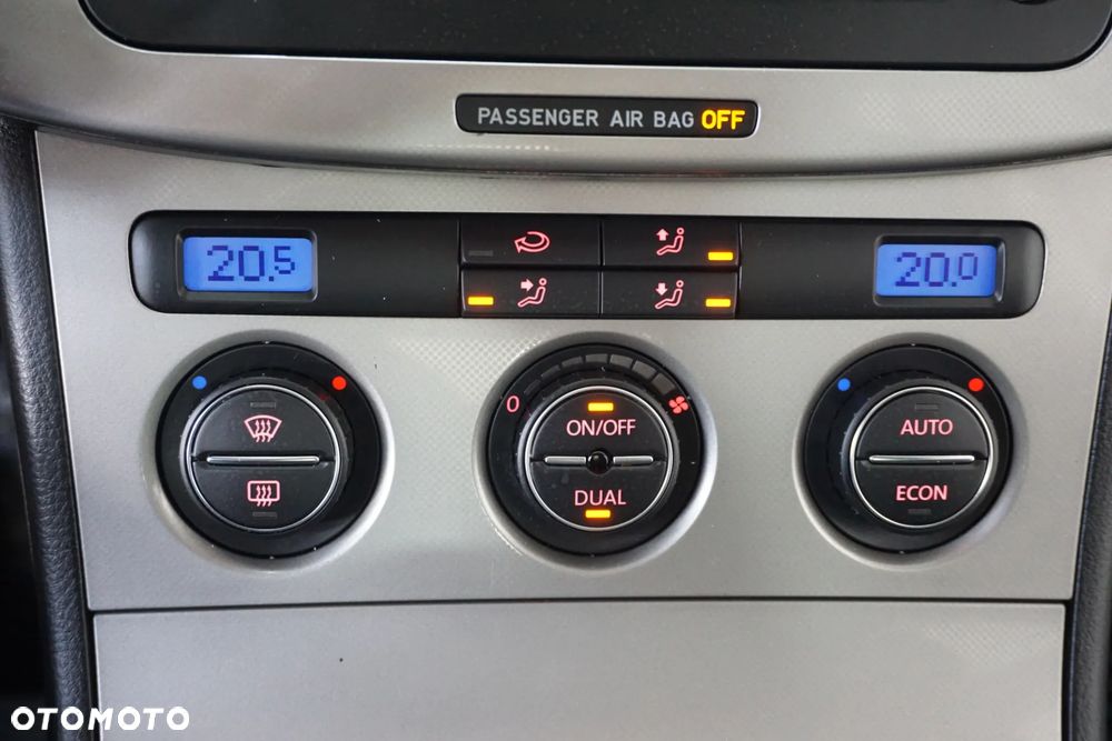 Volkswagen Passat 2.0 TDI Comfortline - 37