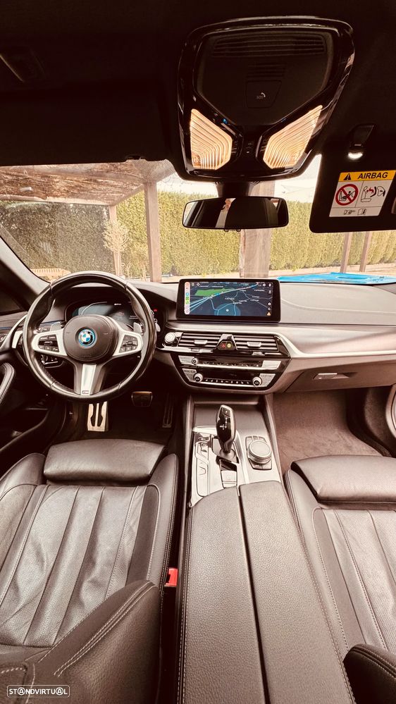 BMW 530 e Pack Desportivo M - 18