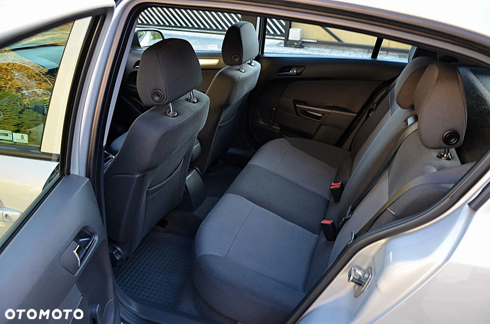 Opel Astra 1.6 Active - 21