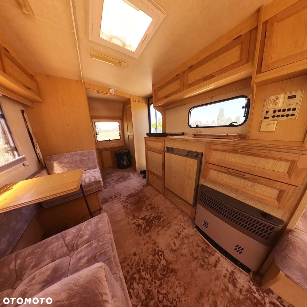 Elddis Sovering - 18
