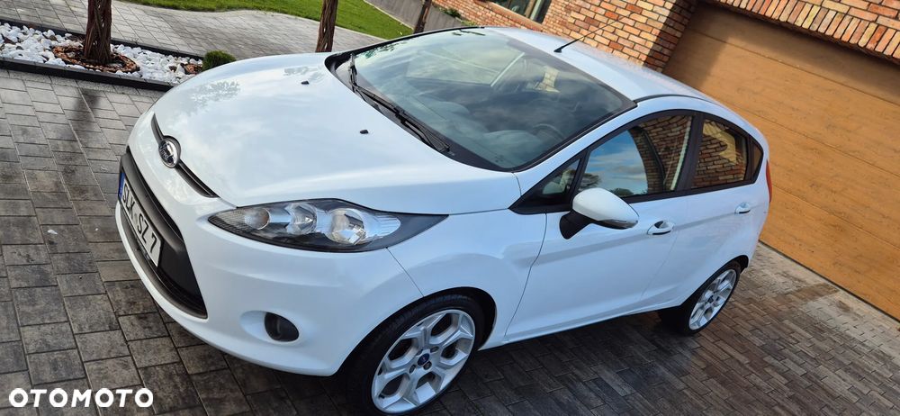 Ford Fiesta 1.25 Celebration - 5