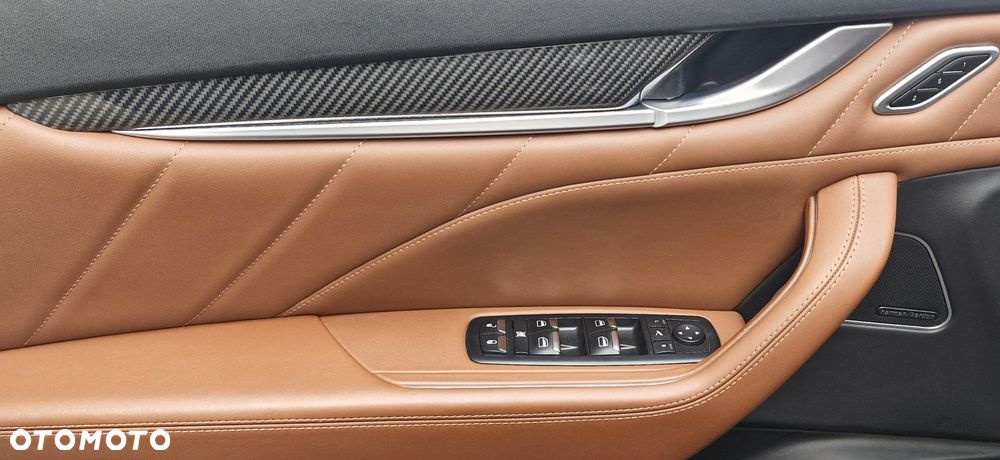 Maserati Levante S - 16