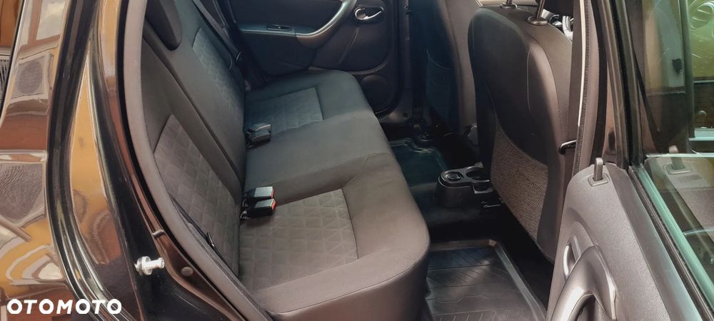 Dacia Duster 1.6 Laureate - 12