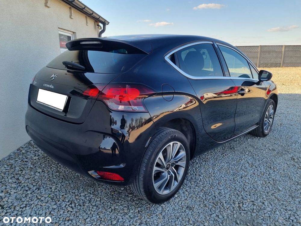Citroën DS4 e-HDi 110 SoChic - 6