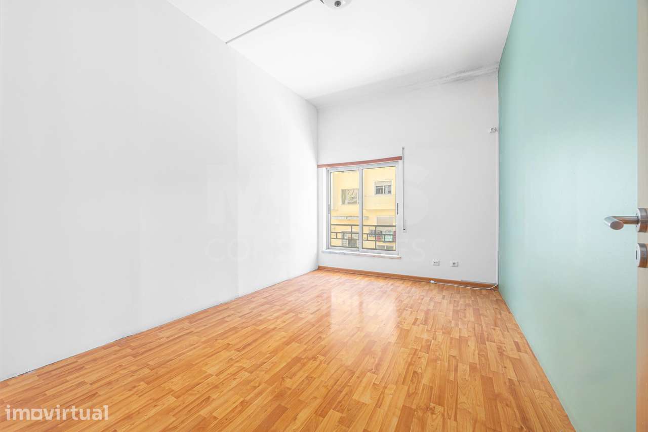 Atelier com 99 m² e logradouro | Quinta do Barnabé, Alenquer - Grande imagem: 2/14