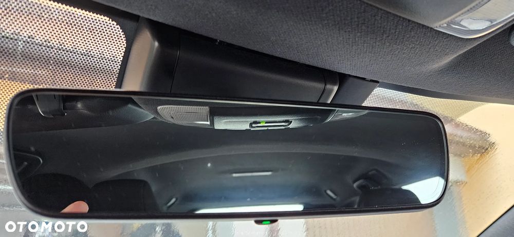 Toyota Corolla 1.8 Hybrid Comfort - 10