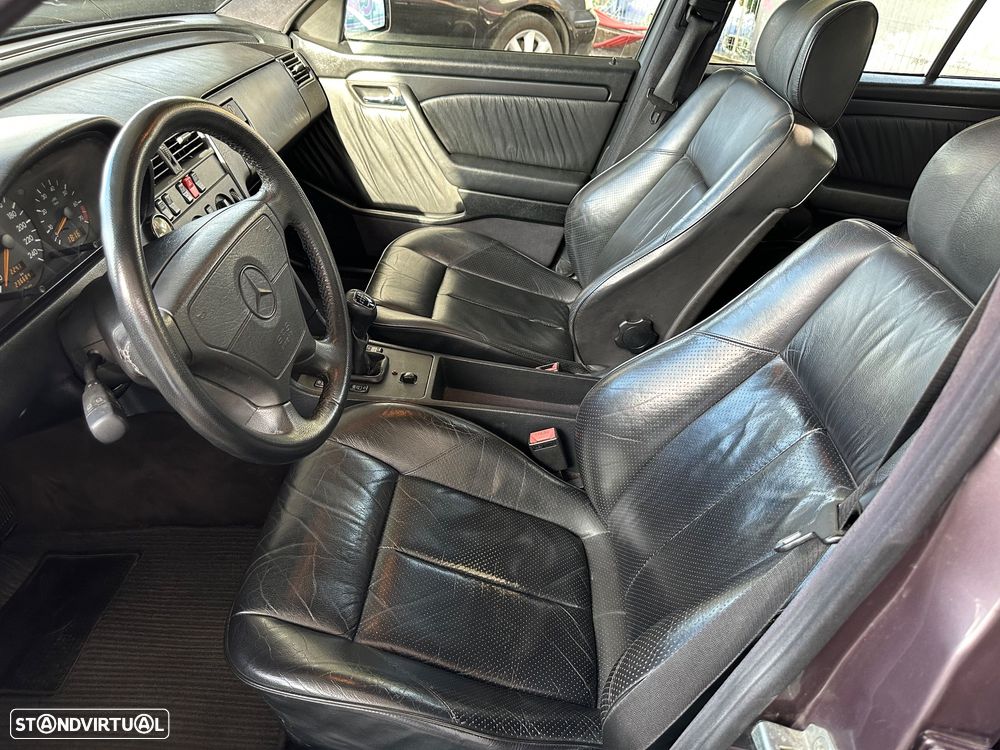 Mercedes-Benz C 180 Sport - 12