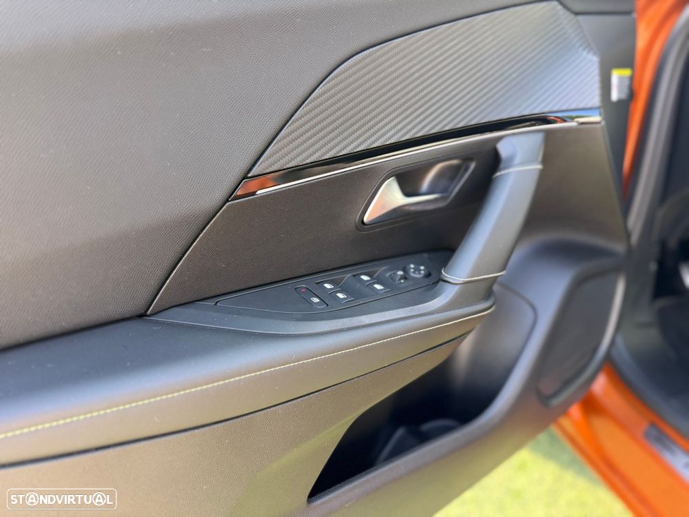 Peugeot 2008 1.2 PureTech GT Line - 15