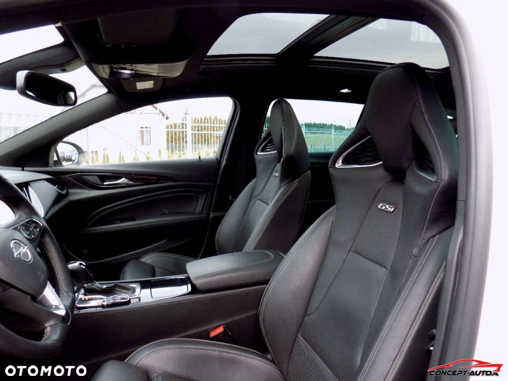 Opel Insignia - 35