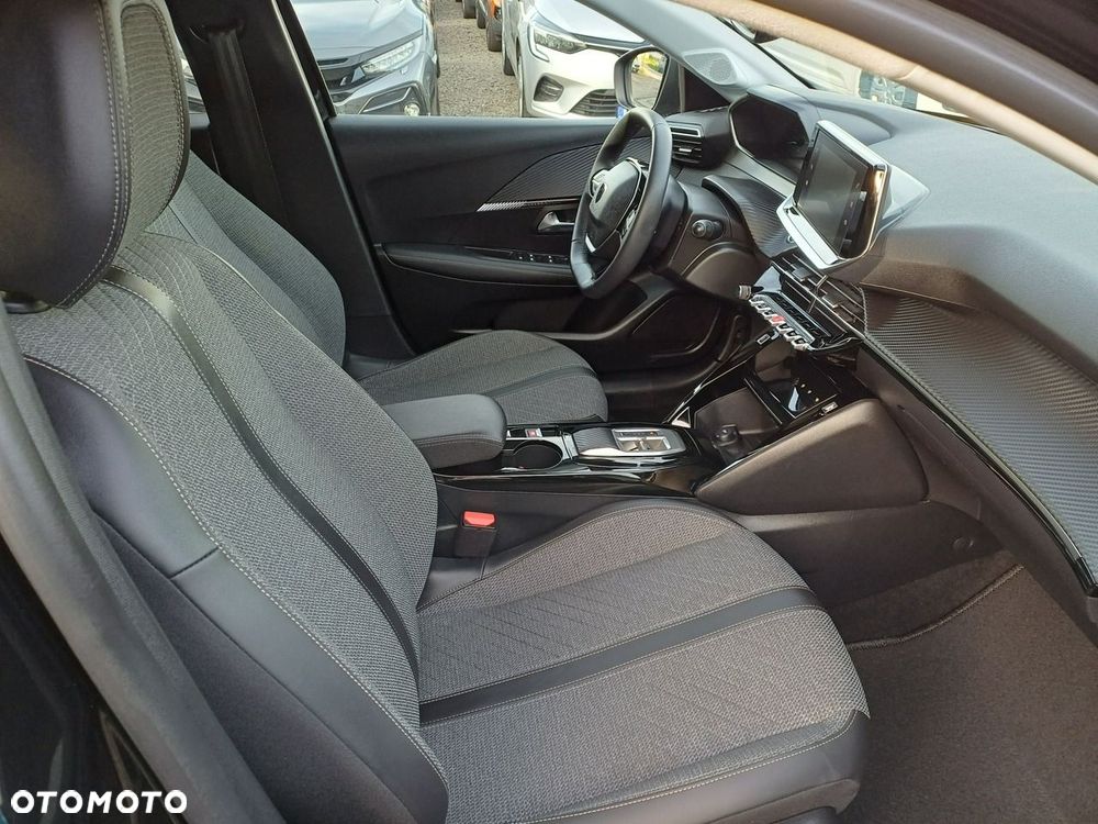 Peugeot 208 Elektromotor 136 Allure - 11