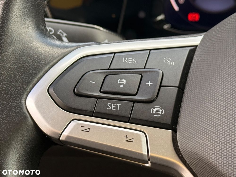 Volkswagen Golf 2.0 TDI Life - 19