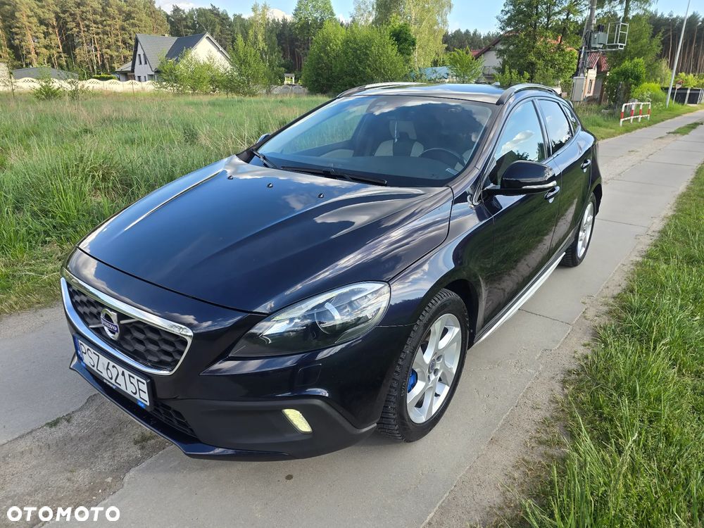Volvo V40 D4 Geartronic Summum - 1