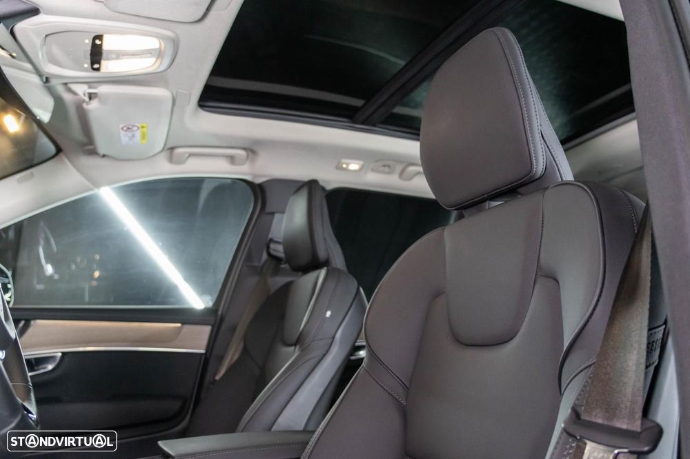 Volvo XC 90 2.0 T8 PHEV Plus Bright AWD - 44