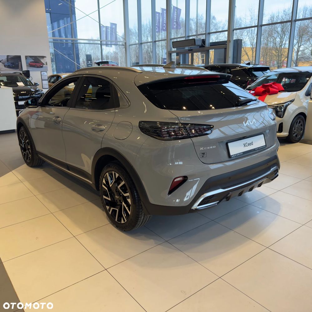 Kia XCeed 1.6 T-GDI Tribute DCT - 4