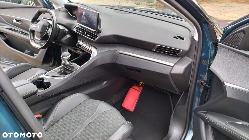 Peugeot 3008 1.5 BlueHDi Road Trip S&S - 18