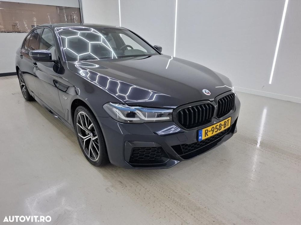 BMW Seria 5 530e Aut. M Sport Edition - 2